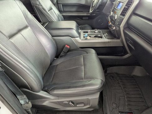 Used 2018 Ford Expedition XLT w/ Equipment Group 201A RWD image 27