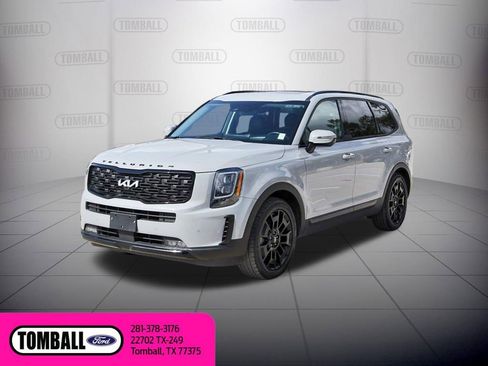 Used 2022 Kia Telluride SX w/ SX Prestige Package image 3