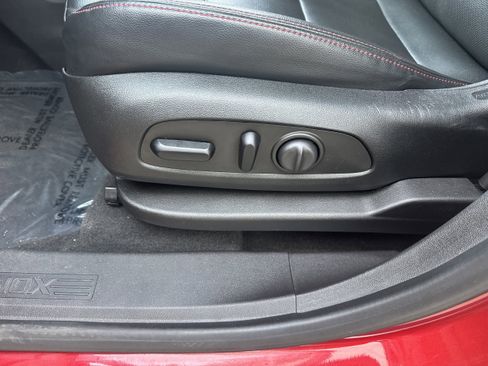 Used 2024 Chevrolet Equinox RS w/ RS Leather Package image 6