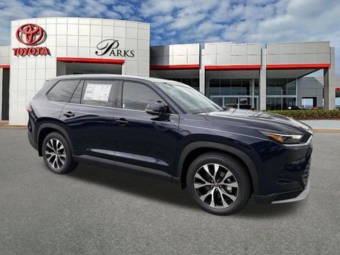 New 2026 Toyota Grand Highlander AWD Hybrid image 1