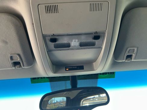 Used 2012 Chevrolet Avalanche LS image 30