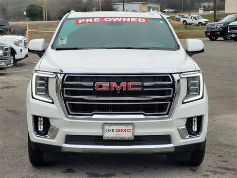 Used 2023 GMC Yukon XL SLT w/ SLT Premium Package image 2
