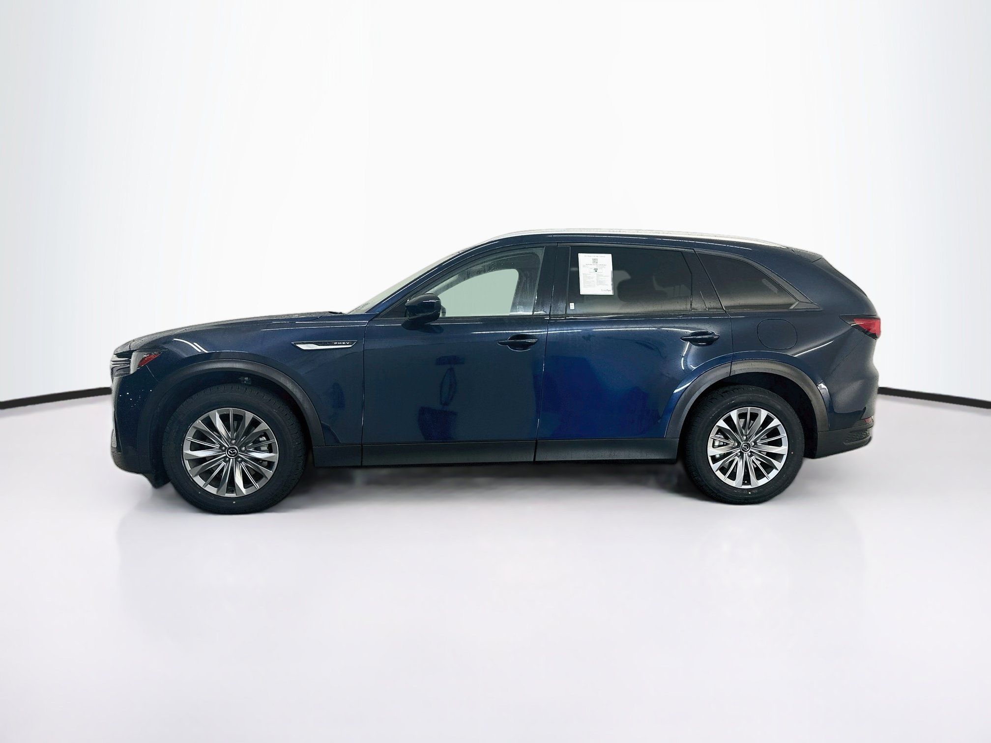 Used 2024 MAZDA CX-90 Plug-In Hybrid w/ Preferred AWD/4WD image 4