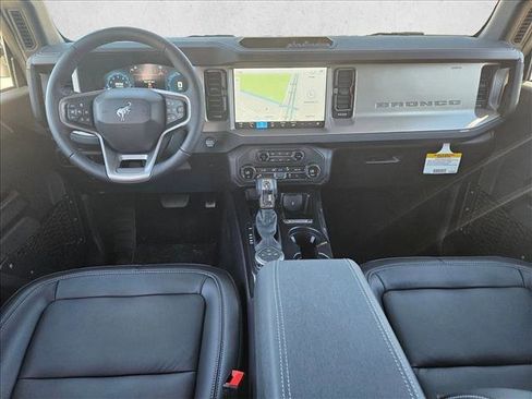 New 2025 Ford Bronco Outer Banks AWD/4WD image 15