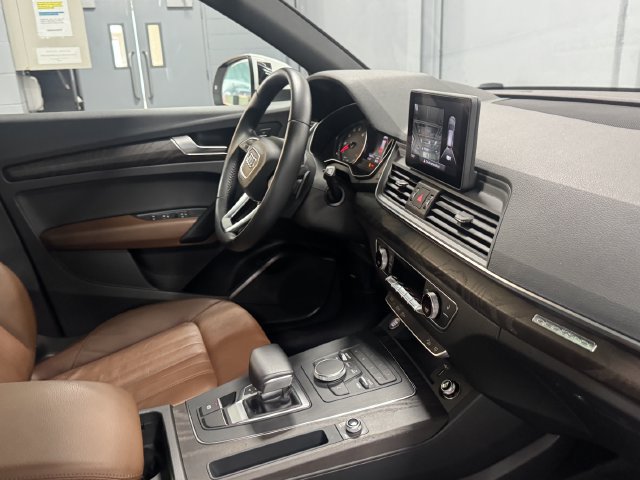 Used 2019 Audi Q5 Premium w/ Convenience Package AWD/4WD image 30