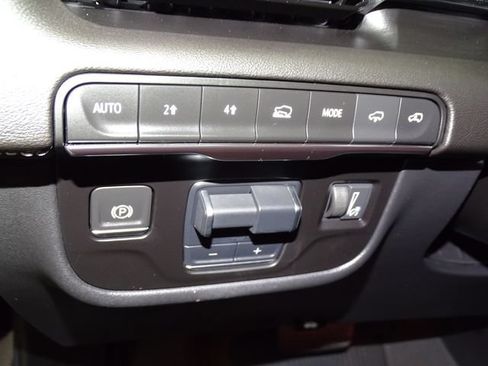 Certified 2023 Cadillac Escalade Premium Luxury w/ Performance Package AWD/4WD image 13