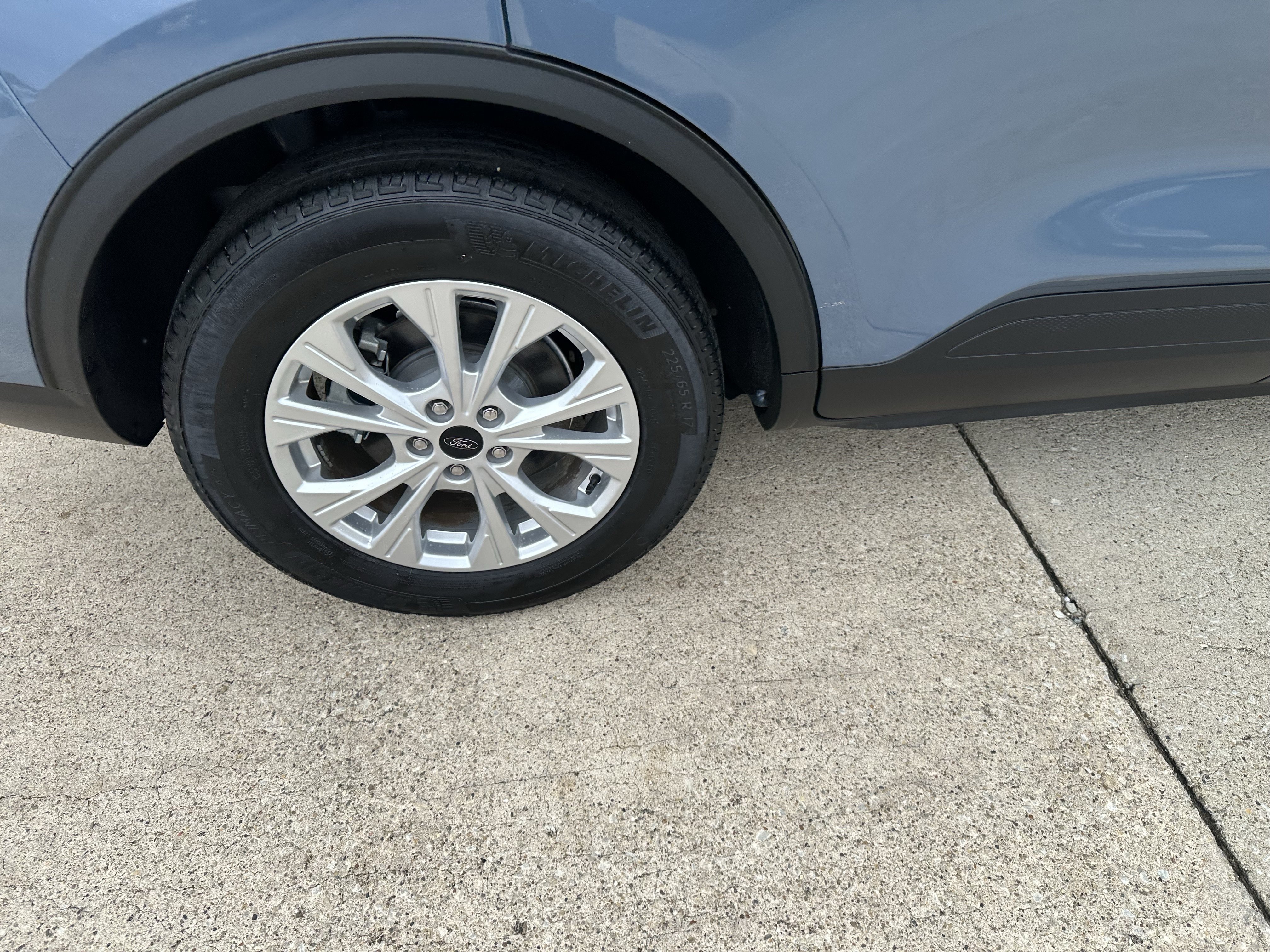 Used 2024 Ford Escape Active FWD image 2