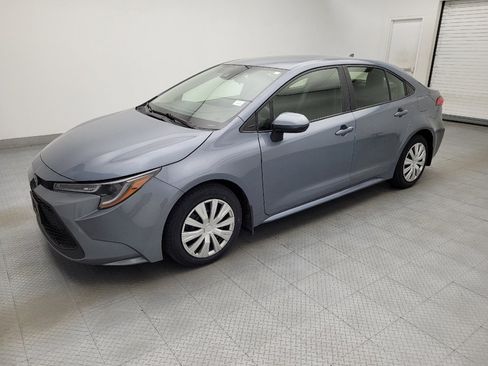 Used 2021 Toyota Corolla LE w/ Carpet Mat Package (TMS) image 2