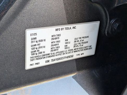 Used 2026 Tesla Model Y Long Range AWD/4WD image 25