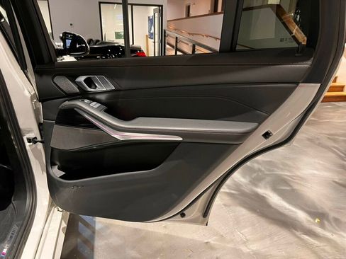 Used 2024 BMW X7 xDrive40i w/ Executive Package image 14