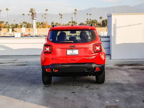 Certified 2023 Jeep Renegade Trailhawk image 8