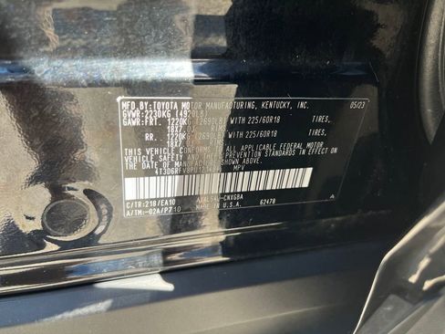 Certified 2023 Toyota RAV4 Limited AWD/4WD image 36