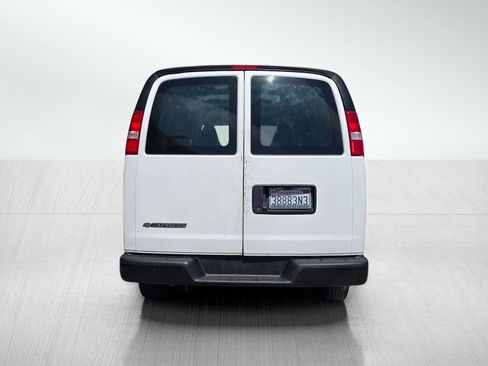 Used 2022 Chevrolet Express 2500 w/ Driver Convenience Package image 6