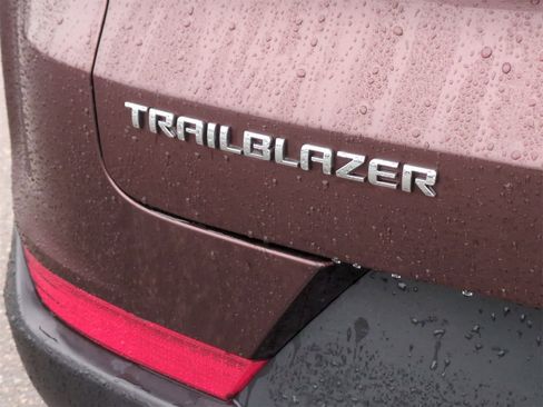 Used 2022 Chevrolet TrailBlazer LT image 12