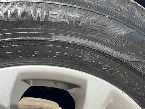 Used 2020 Chevrolet Equinox LT image 13