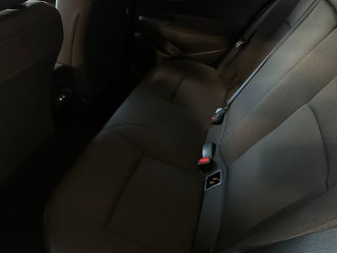 Used 2025 Toyota Corolla LE FWD image 5