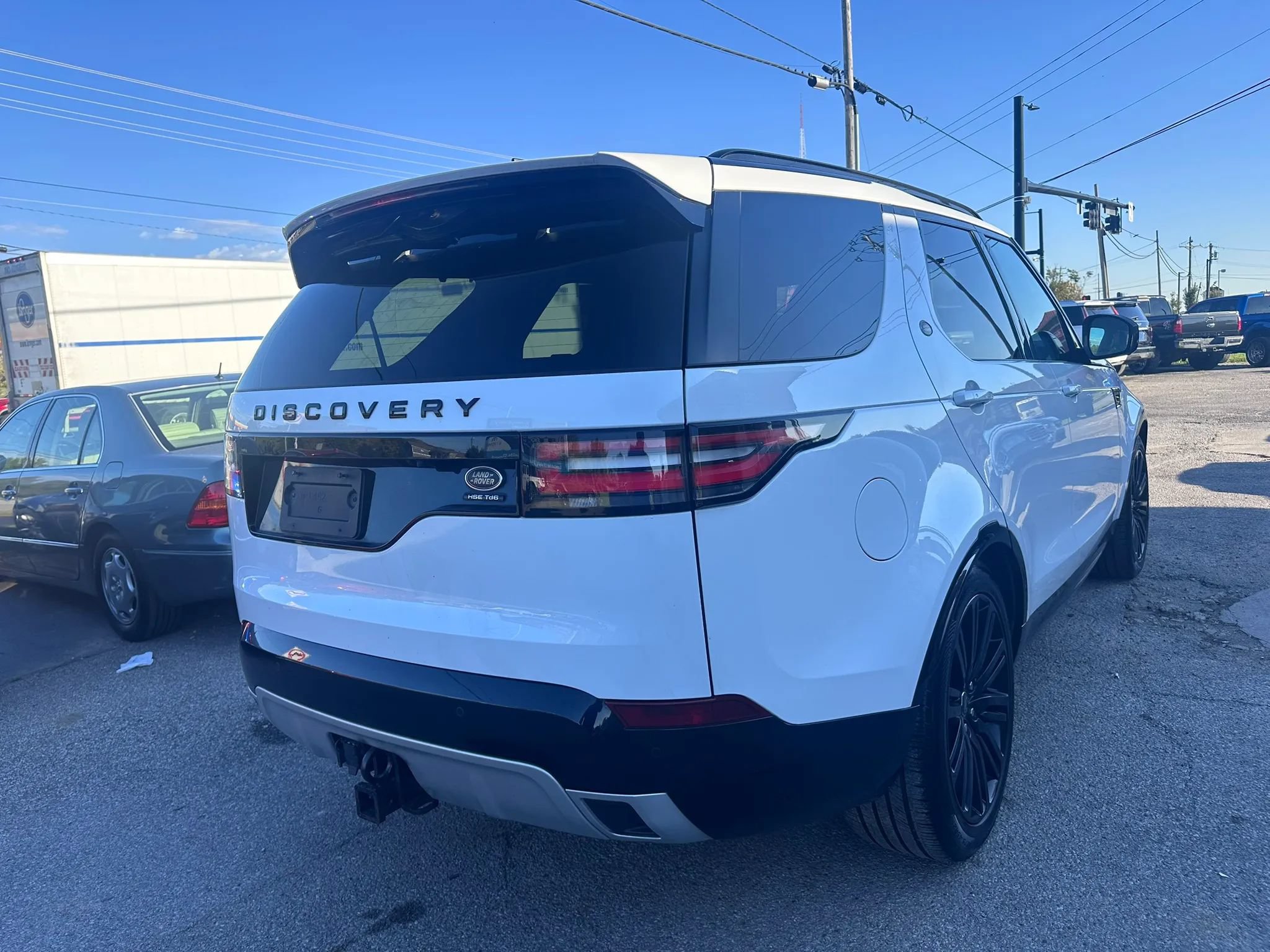 Used 2018 Land Rover Discovery HSE Luxury AWD/4WD image 8