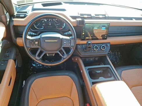 Used 2023 Land Rover Defender 110 X image 11