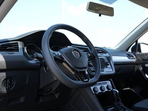 Used 2019 Volkswagen Tiguan S FWD image 13