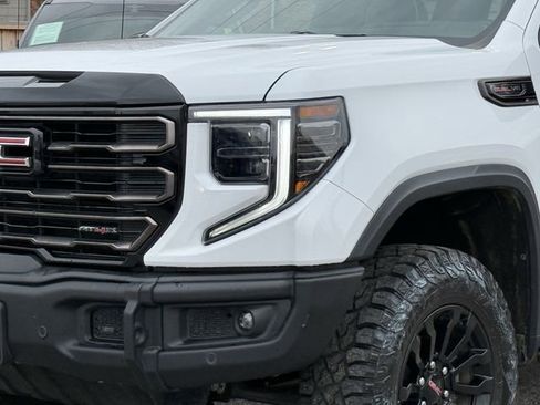 Used 2023 GMC Sierra 1500 AT4X image 8
