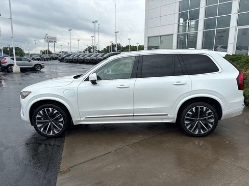 Used 2025 Volvo XC90 T8 Plus w/ Protection Package Premier AWD/4WD image 9