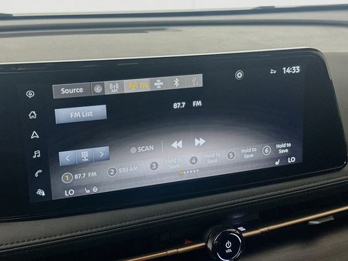 Used 2023 Nissan Ariya FWD image 21