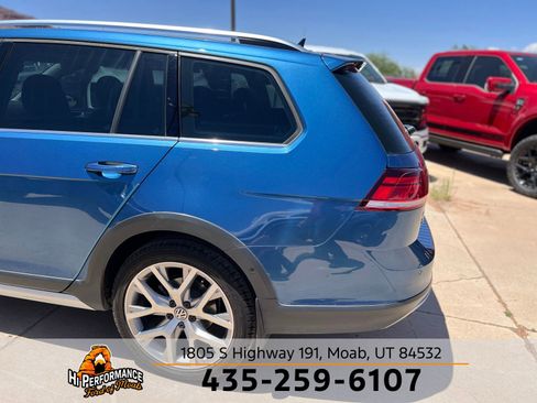 Used 2019 Volkswagen Golf Alltrack AWD/4WD image 14