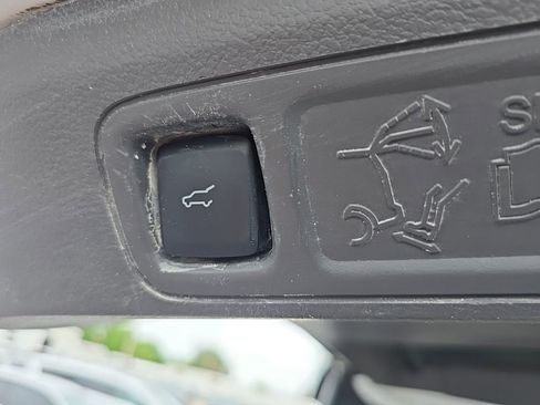 Used 2020 Ford Expedition XLT w/ Equipment Group 202A AWD/4WD image 66