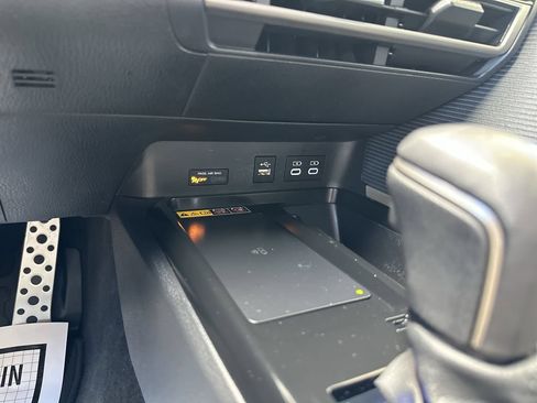 Certified 2025 Toyota Camry SE w/ Convenience Package FWD image 32