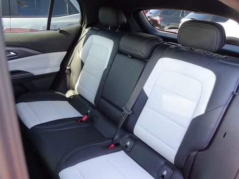 Used 2024 Chevrolet Equinox EV LT w/ Active Safety Package 3 FWD image 9