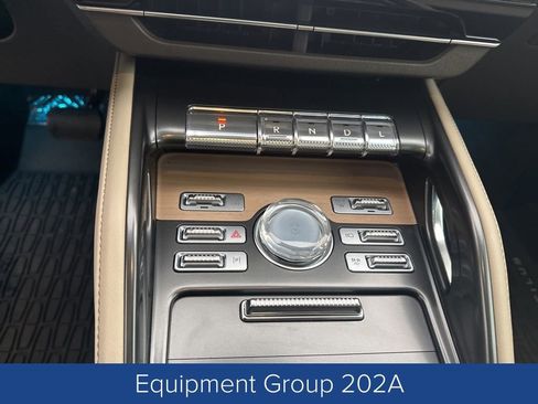 Used 2024 Lincoln Nautilus Reserve w/ Equipment Group 202A image 22