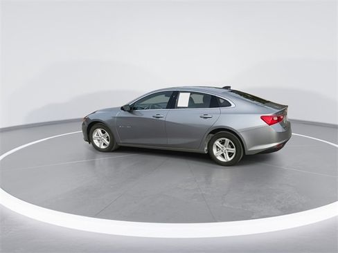 Used 2024 Chevrolet Malibu LS image 7