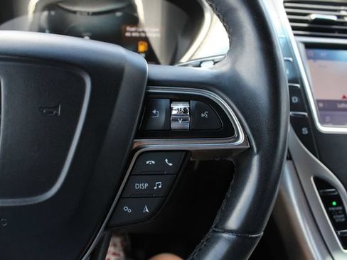 Used 2020 Lincoln Nautilus Premier w/ Equipment Group 101A AWD/4WD image 14