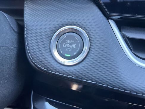 New 2026 Chevrolet Equinox LT image 17