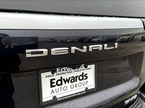 New 2026 GMC Yukon Denali w/ Sun & Power Step Package image 9
