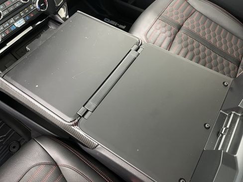 Used 2025 Ford F150 Lariat w/ Equipment Group 502A High image 23