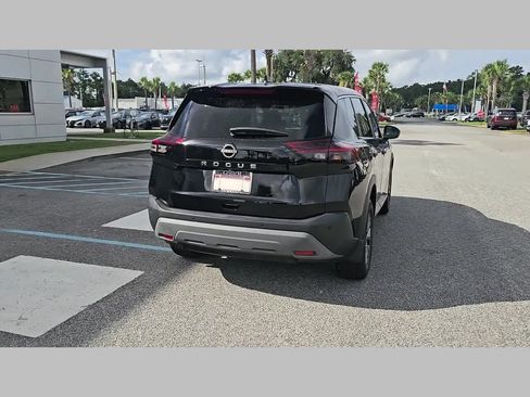 Used 2023 Nissan Rogue S FWD image 31