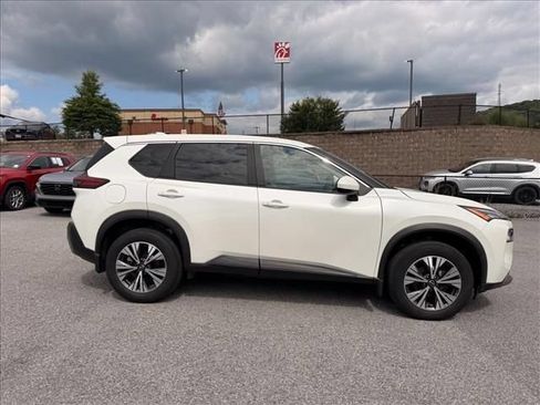 Used 2023 Nissan Rogue SV AWD/4WD image 13