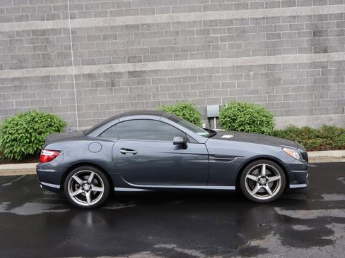 Used 2015 Mercedes-Benz SLK 250 image 5