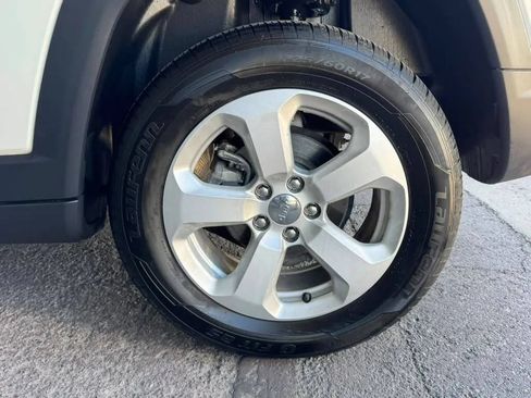 Used 2019 Jeep Compass Latitude w/ Popular Equipment Group AWD/4WD image 36