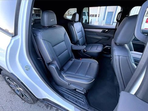 Used 2025 Buick Enclave Sport Touring image 25