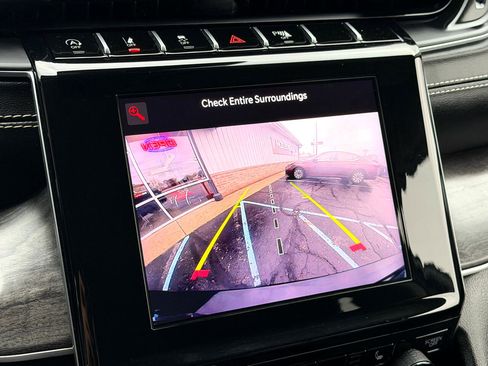 Used 2022 Jeep Grand Cherokee L Limited image 19