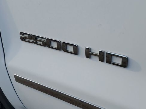 Certified 2018 GMC Sierra 2500 SLT w/ Duramax Plus Package image 35