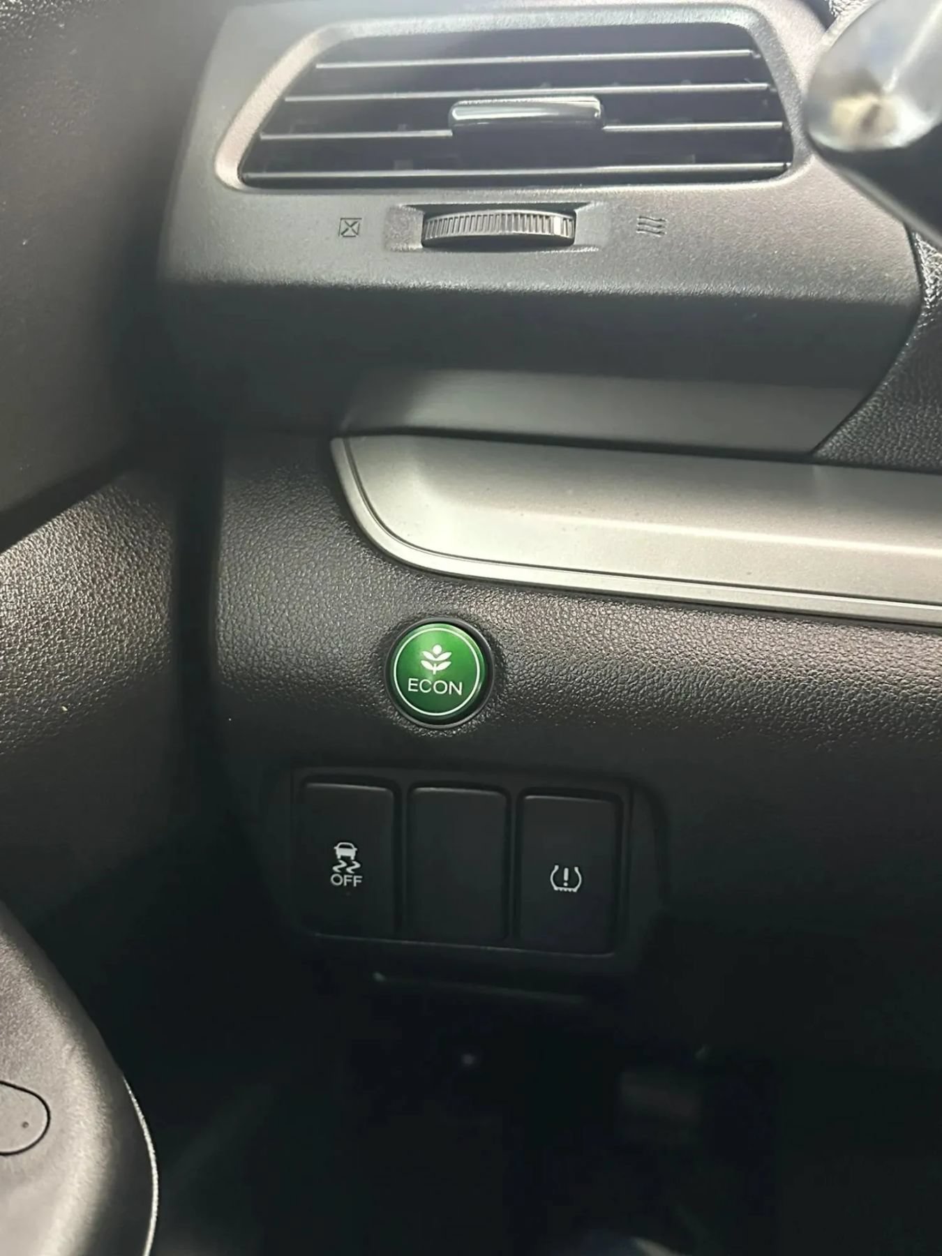 Used 2016 Honda CR-V LX image 15