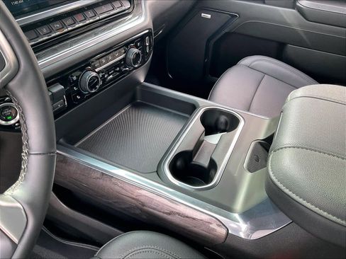 Used 2024 Chevrolet Silverado 2500 LTZ w/ LTZ Plus Package image 19