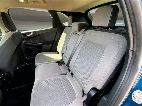 Used 2020 Ford Escape SE image 25