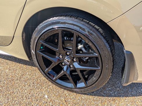 Certified 2025 Honda Civic Sport image 29