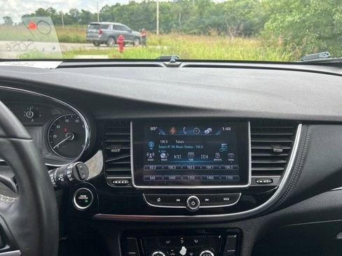 Used 2018 Buick Encore Sport Touring AWD/4WD image 16