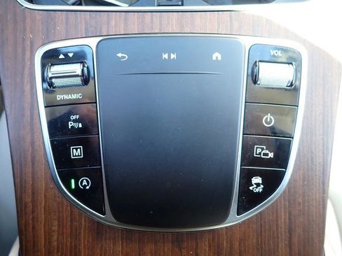 Used 2022 Mercedes-Benz GLC 300 4MATIC image 25