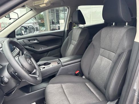 Used 2024 Nissan Rogue SV FWD image 12